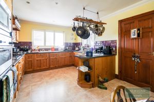 Photo 16- click for photo gallery